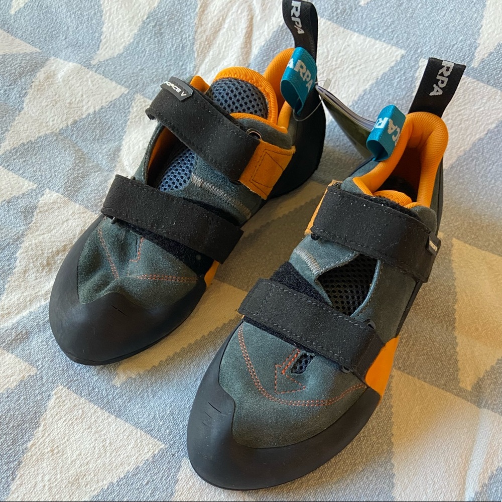 NWT Scarpa Force V